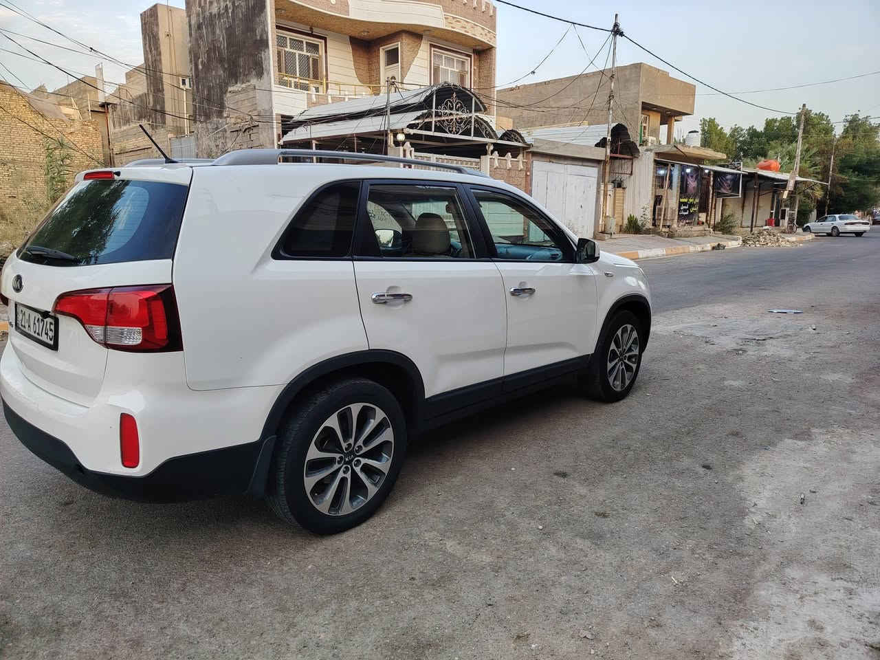 كيا سورنتو موديل ١٤ خليجي أربعة سلندر سبعة راكب ثلاثة قطع تبريد بيه نص باب خلفي صبغ هزة ورقم وسنوية جديد تحويل أو وكالة كير مكينة مكفولات تبريد ثلج صدر أمامي خلفي جديد سيارة جديدة مال جني مكاني ديالى بعقوبة التحرير السعر ١٤٢ بيه مجال للاستفسار ***********//***********
