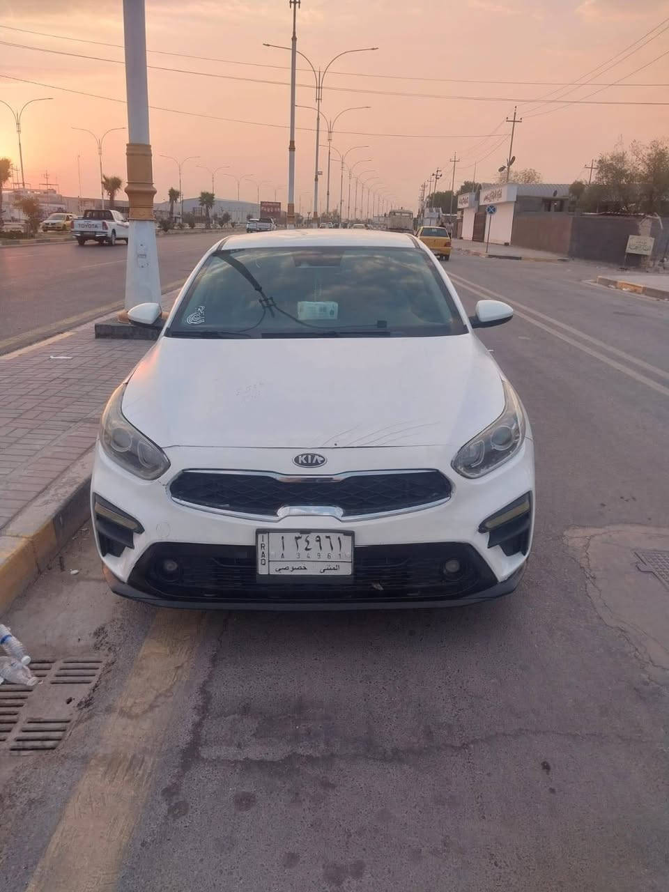 فورتي مديل 2021 معوقين باقي سنه وصير حره محرك 2000 محرك كير شرط بيه تبديل باب وبنيد وصبغ جوملغ الخلفي جهت السايق السعر 110 وبيهي مجال بصيط مكان السماوه حي الرساله  للستفسار ***********
