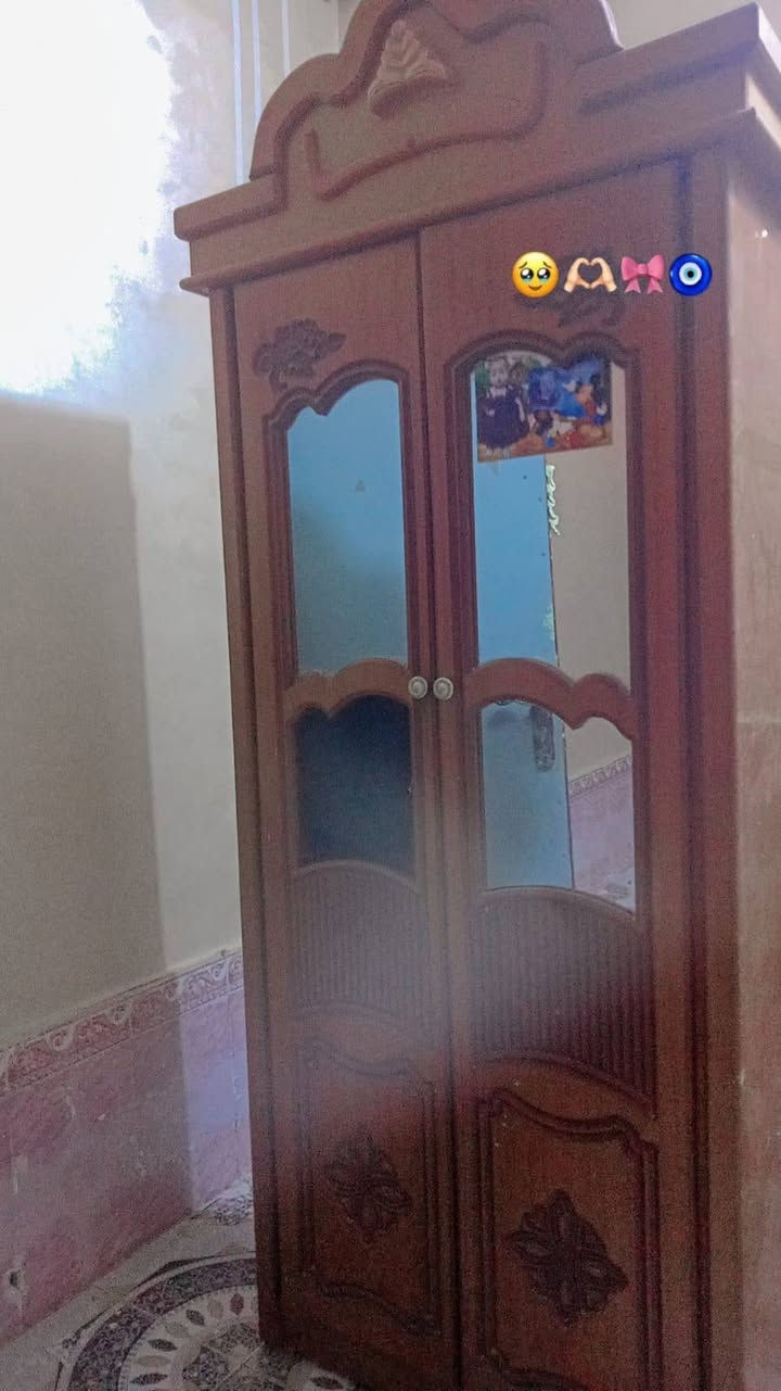سلام عليكم غرفه لبيع ***********
