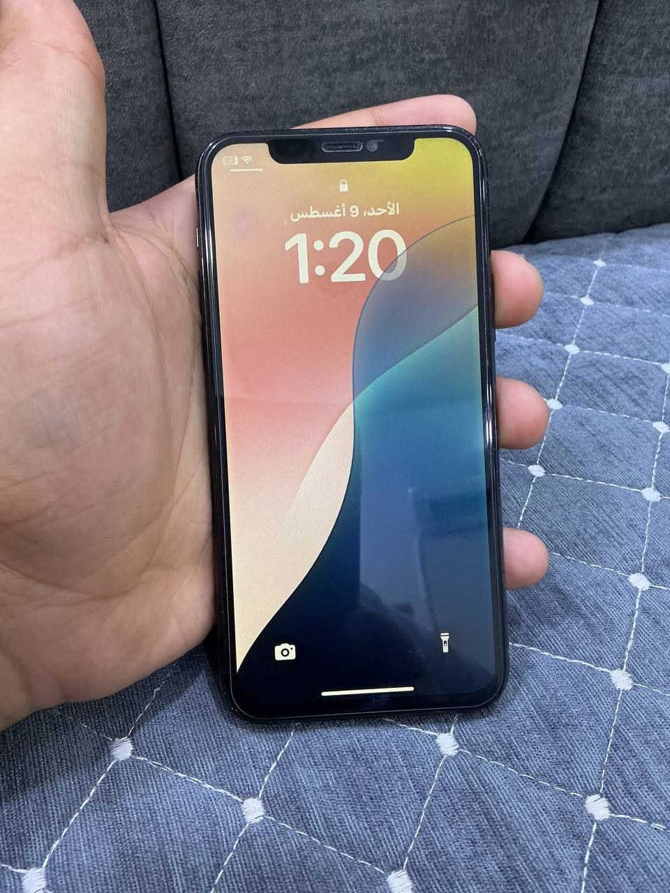 سلام عليكم 
iPhone 11 Pro فقط
ذاكرة 256
بطارية 100 
مبدل شاشة 
فيس ايدي واكف 
تك سيم 
كلو شغال 
جهاز نضيف كدام العين 
سعر 200 وبي مجال 
استفسار اكثر اتصل 
***********
مكاني موصل ايسر
