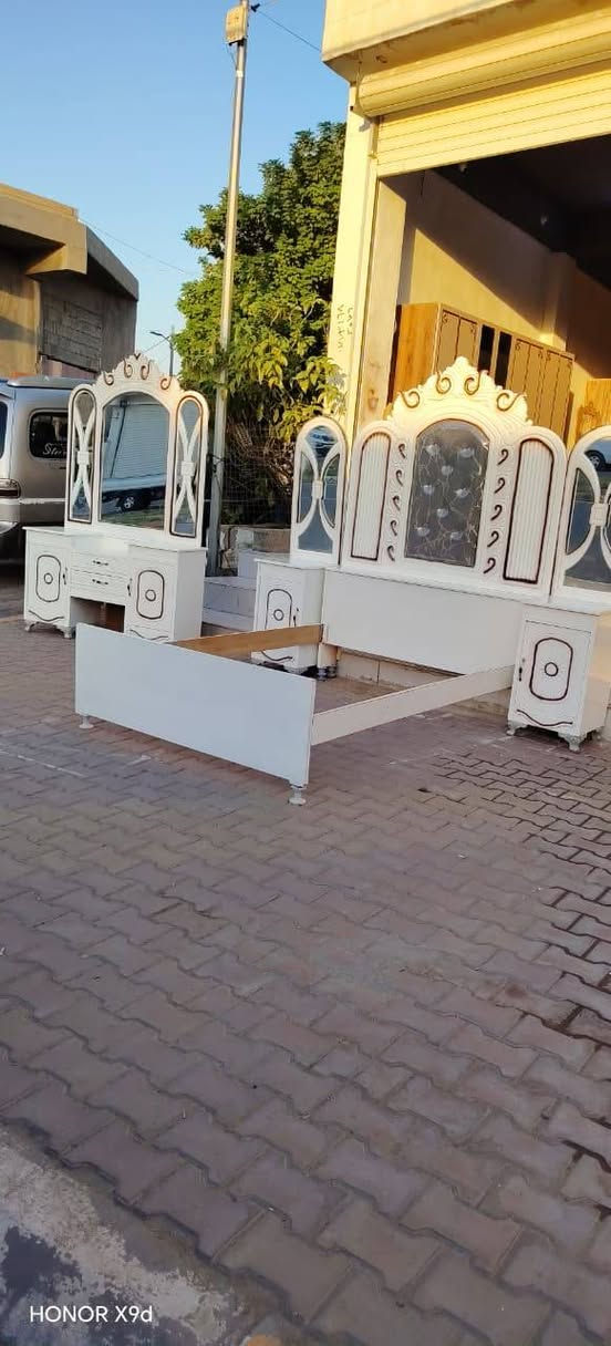 غرفه نوم صاج نضافه فول
بيع وشراء مراوس سعر مناسب 
لاستفسار *********** وتساب خاص
جلولاء سوك السبت

نص مكتوب في الصور:
- HONOR X9d