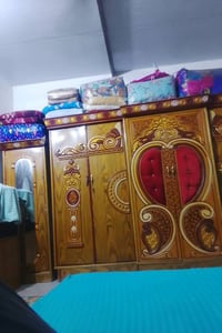 غرفة نوم • بحاجة تصليح