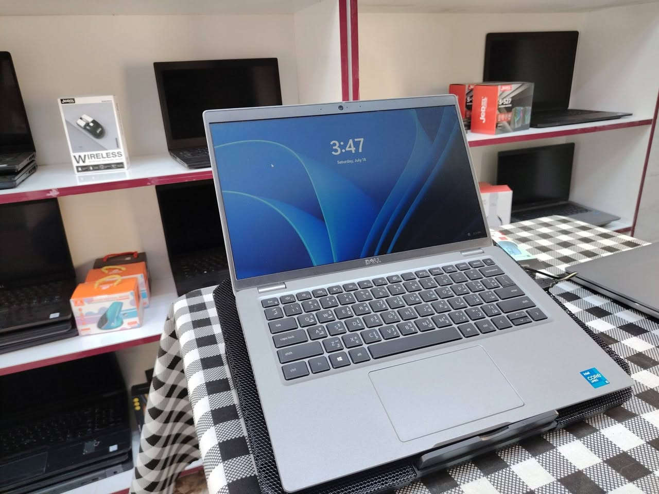 💻 Dell Latitude 5420
قوة الأداء... وأناقة التصميم... واعتمادية Dell

إذا تبحث عن لابتوب عملي يخدمك بالدراسة، الدوام، أو الاستخدام اليومي بسرعة وثبات، فـ Dell Latitude 5420 هو واحد من أفضل الخيارات ضمن فئته.

⚙️ المواصفات:

🔹 المعالج: Intel Core i5 الجيل 11 – فئة G7
🔹 الرام: 8GB DDR4 (قابلة للتطوير)
🔹 التخزين: 256GB M.2 SSD (قابل للتطوير)
🔹 الشاشة: 14 إنج FHD Full HD بدقة عالية
🔹 الكيبورد: عربي / إنكليزي ليزري أصلي (مو ستيكر)

✨ مميزات الجهاز:

✅ تشغيل سريع واستجابة ممتازة بفضل قرص SSD
✅ مناسب للدراسة، الأوفيس، التصفح، والاجتماعات أونلاين
✅ تصميم أنيق وخفيف يسهل حمله لأي مكان
✅ جودة تصنيع قوية واعتمادية معروفة من Dell
✅ إمكانية تطوير الرام والهارد بكل سهولة لتلبية احتياجاتك مستقبلاً

بسعر 385,000 فقط 
━━━━━━━━━━━━━━━━━━

🚚 التوصيل: متوفر إلى جميع محافظات العراق
📍 الموقع: بغداد – الأمين الثانية
📞 للحجز والاستفسار (واتساب): ***********
📩 تليگرام: @Hf_Yy5

🔥 لا تفوّت الفرصة! الكمية محدودة والعرض مستمر لحين نفاد الكمية. احجز جهازك الآن واستمتع بأداء مميز وسعر منافس.
