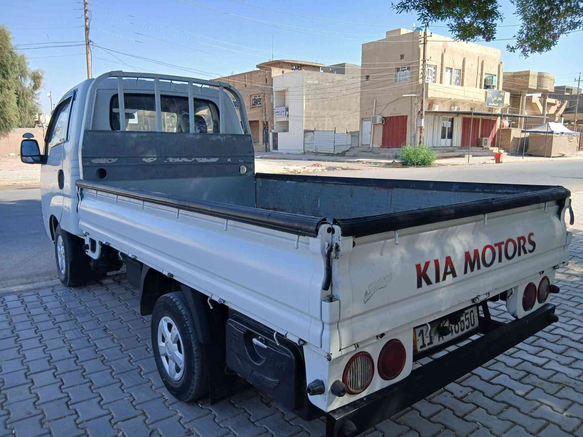 للبيع كيه موديل ٢٠١٢ رقم بغداد انكليزي مكفوله كفاله عامه كير محرك اكسل تخم تاير كهرباءيات تبريد ثلج سياره جديده بلاديه جاهزه من كلشي العنوان بغداد الطارميه الشراي يتصل الهاتف ***********.  //  ***********
