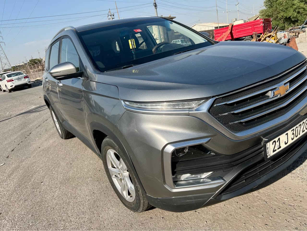 شفروليه كابتيفيا 2022خليجي 
الفئة : LT
سنة الصنع : 2022
عداد الكيلومتر : 78000 km
نوع الهيكل :suv 
عدد المقاعد : 7 راكب 
سعة المحرك : 1500 cc 
اللون : فيلي 
مواصفات داخلية .
.سقف سلايد بصمه تشغيل والبصمه الباب
اكياس هوائية ؛ تحكم مقاعد كهرباء ؛تحكم ستيرن جهتين ؛ تحكم زجاج اوتو صعود ونزول ؛ usb عدد ٣ ؛ 
، 
مواصفات تقنيه 
،
اندرويد اوتو ،ابل كار بلي ، شاشة وسائط كبيره  ، اوامر صوتيه ، بلوت ، كامره خلفية ، بروجكترات ، مانع انزلاق ، مثبت سرعة ، تنبيه الاصطدام الامامي والخلفي مع التحذير والوقوف
مابالنسبه الضرر بيها 3 قطعه الجانبي الصبغ بدون الدواخل
---------------
مكان السيارة ،،،،  أربيل_ حي العداله  
السعر 110 ورقه دولار
آي آستفسار هذآ رقمي ((***********)) وتساب فايبر موجود أربيل, العراق
