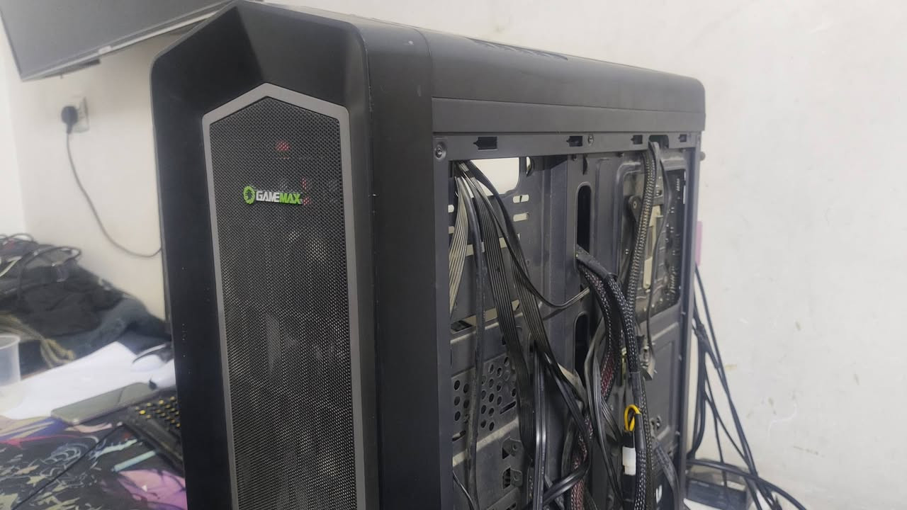 السلام عليكم حاسبه للبيع فقط بغداد 
السعر 600الف المواصفات
I5 9400f
H310
Rx 6600 8g
Ram 16 2400hz
Ssd 240g
Hdd 1t
Psu 750
رقمي ***********
ملاحظه الكيس بدون غطاء جانبي مثل ما موضح بالصورة
وشكرا
