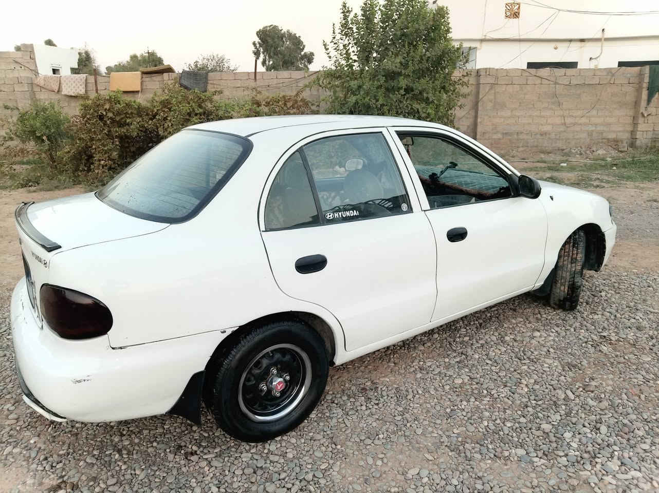 للبيع
هونداي اكسنت موديل 1995 رقم مشروع وطني سنويه لحد 2030 دفتر بانزين گير محرك بل شرط صدر جديد دوشمه جديد لايتات زنون أبيض ثلجي  تدفه+ تبريد منظومة كاملة يعوزه بس راديتر صبغ عام جماليه فقط بدون حادث تخم تايرات جديد السعر 35 وبيه مجال مكاني كركوك قضاء الحويجة

الاستفسار أكثر إتصل على هذا الرقم ***********
