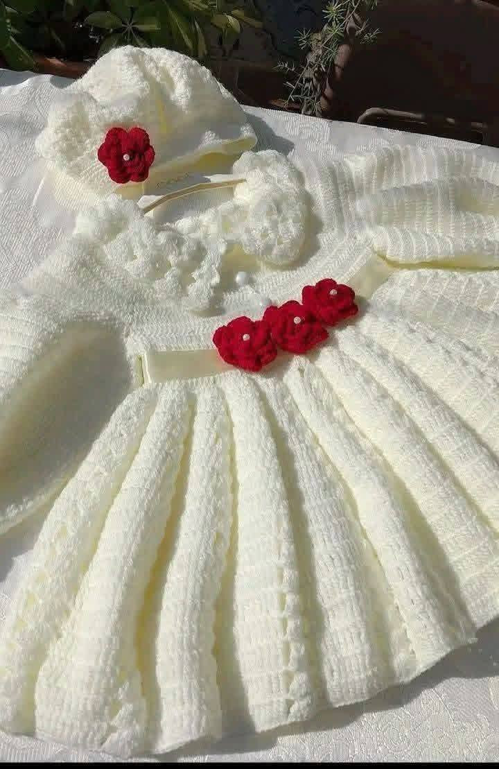 فساتين بنوتات • حسب الطلب • aya_chroshee
