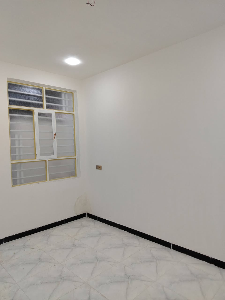 مشتمل للبيع مطلوب مبادرة الخاجيه الجرحى
بناء جديدة المساحة 100متر 
🏘🏘عنوان المكتب وسام الأماره للعقار🏘🏘 
🤝داموك حي الشهداء مركز شرطة
----------------------- للاستفسار مراسلة الصفحة
اتصال_ ،واتساب  
***********وسام الإمارة
‪***********‬‏محمد الدلفي
*********** مهند الشمري
 ‏‪***********‬‏ فلاح ابوحسن الاماره

💬 “خلي عقارك بين أيدٍ أمينة – نوصل لك للمشتري أو العقار المناسب في أسرع وقت!
