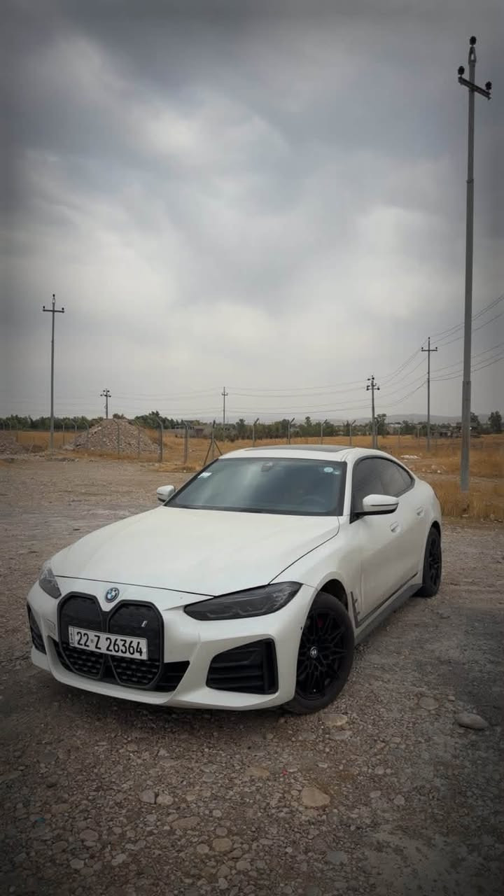 i4 M40 • دبل ماطور • بطارية ٥٠٠كم