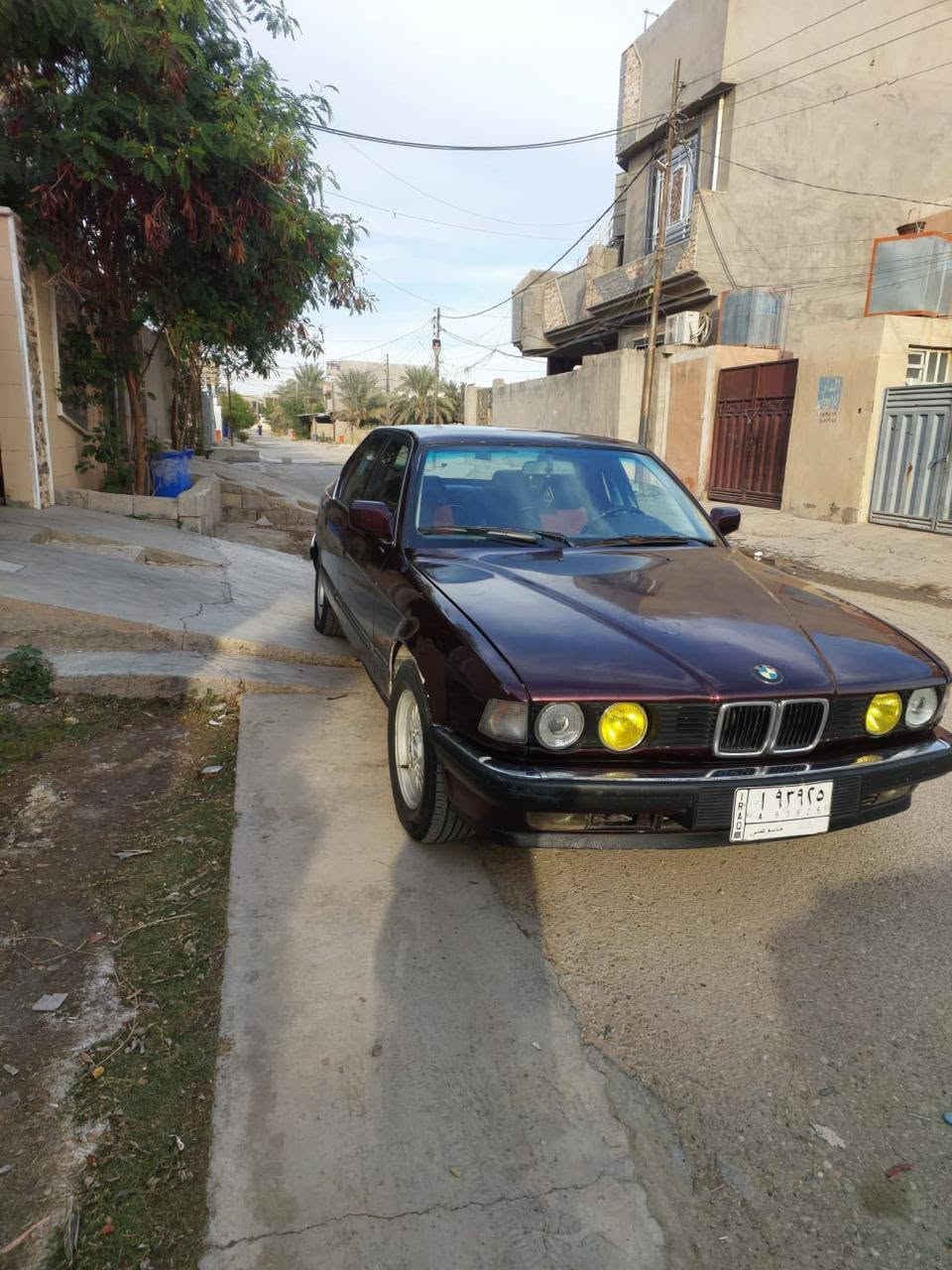 بي ام موديل 91رقم بغداد سيارة جاهزة ماتحط عليها ربع دينار جهازة كهربائي كلها جام كشنات فتحة كهربائيات كلها شغالة بس الهورن مابيها تبريد ثلج محرك وكير حاوية جدد تخم تاير للبيع السعر 40ورقة مكان السيارة الانبار صقلاوية ***********
