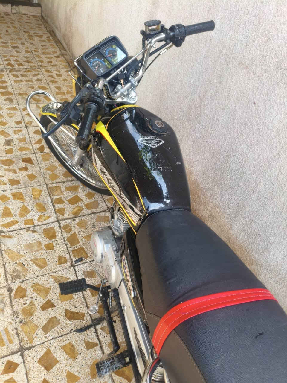 تايكر • ٢٠٢٢ • اوراق كورتانيه
