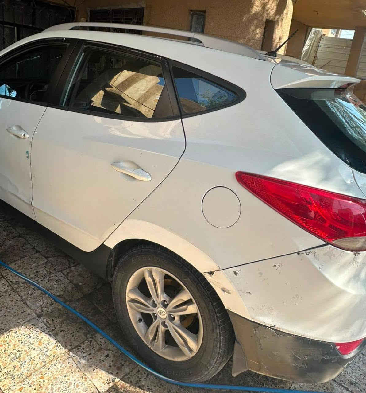 للبيع .،،
سيارة توسان موديل ٢٠١١
كير مكينة تبريد كلة شغال 
حادثها صفحة بيهة اكثر من قطعة صبغ ابيع احزام
سعر ٩٠ للاستفسار رقم بي واتساب‏‪***********‬‏
