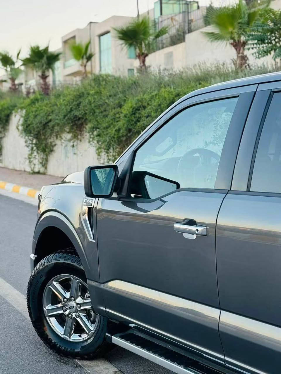 F150 XLT 2025
4x4  2.700 t 6v

بدون صبغ بس بونيت مبدل نفس موديل ولون ٣١٠ورقه 

***********@
