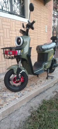 شحن • R9 • بطاريات ٥