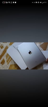 ايباد ابل 9 نضافه 100/100 بطاريه 100/100 سعره 300 وبي مجال للاستفسار 0...