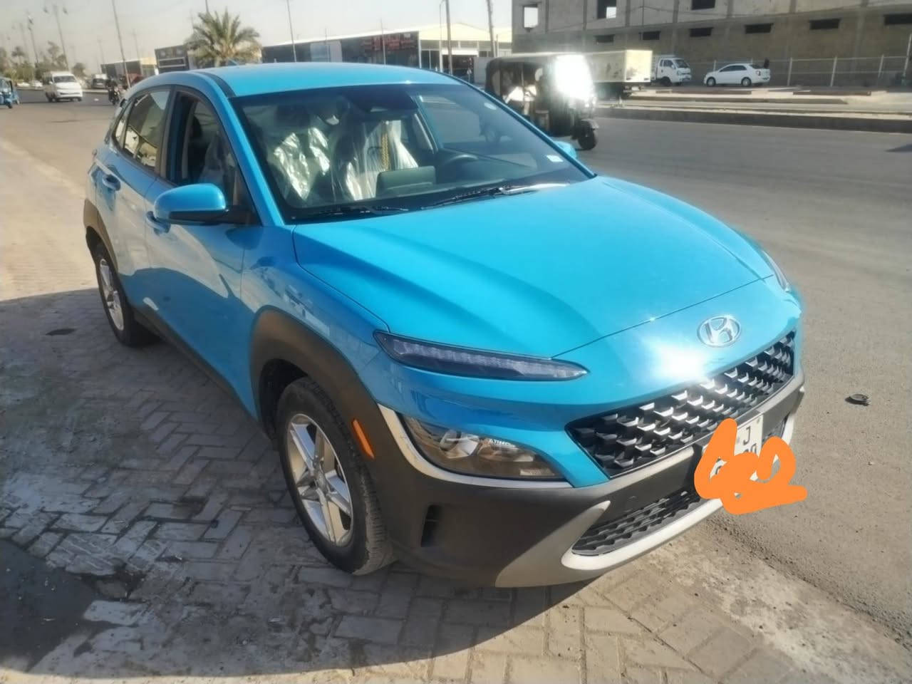 السلام عليكم كونا موديل 2022 محرك ٢٠٠٠ دوش ماشيه 27الف ضرر قب جنطه رقم أربيل سياره حلوه ونظيفه التواصل على الرقم *********** متواجد واتساب
