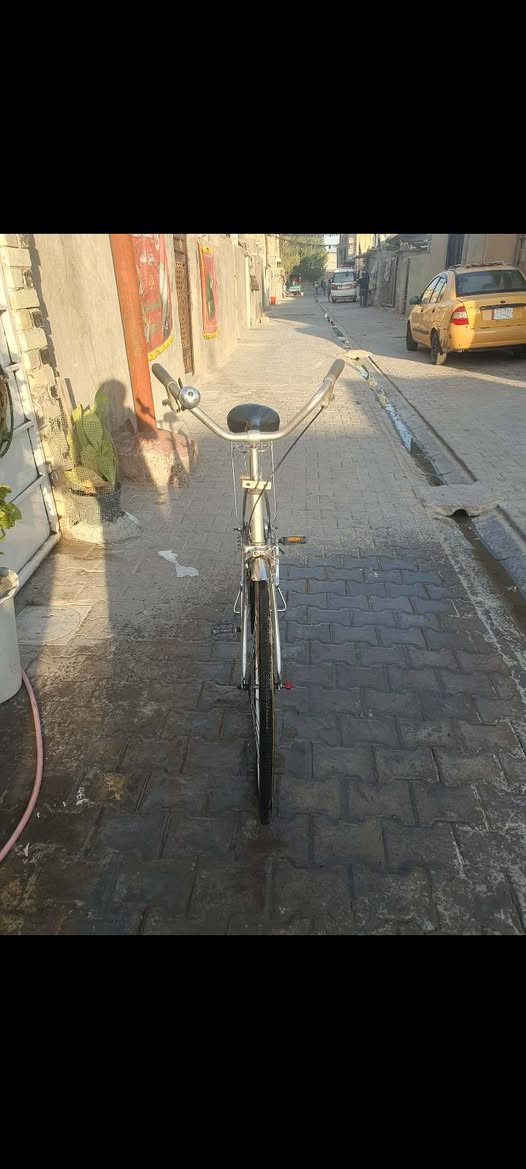 بايسكل ٢٧ نضيف كلش سعر٦٠ مكان زعفرانيه السده،***********
