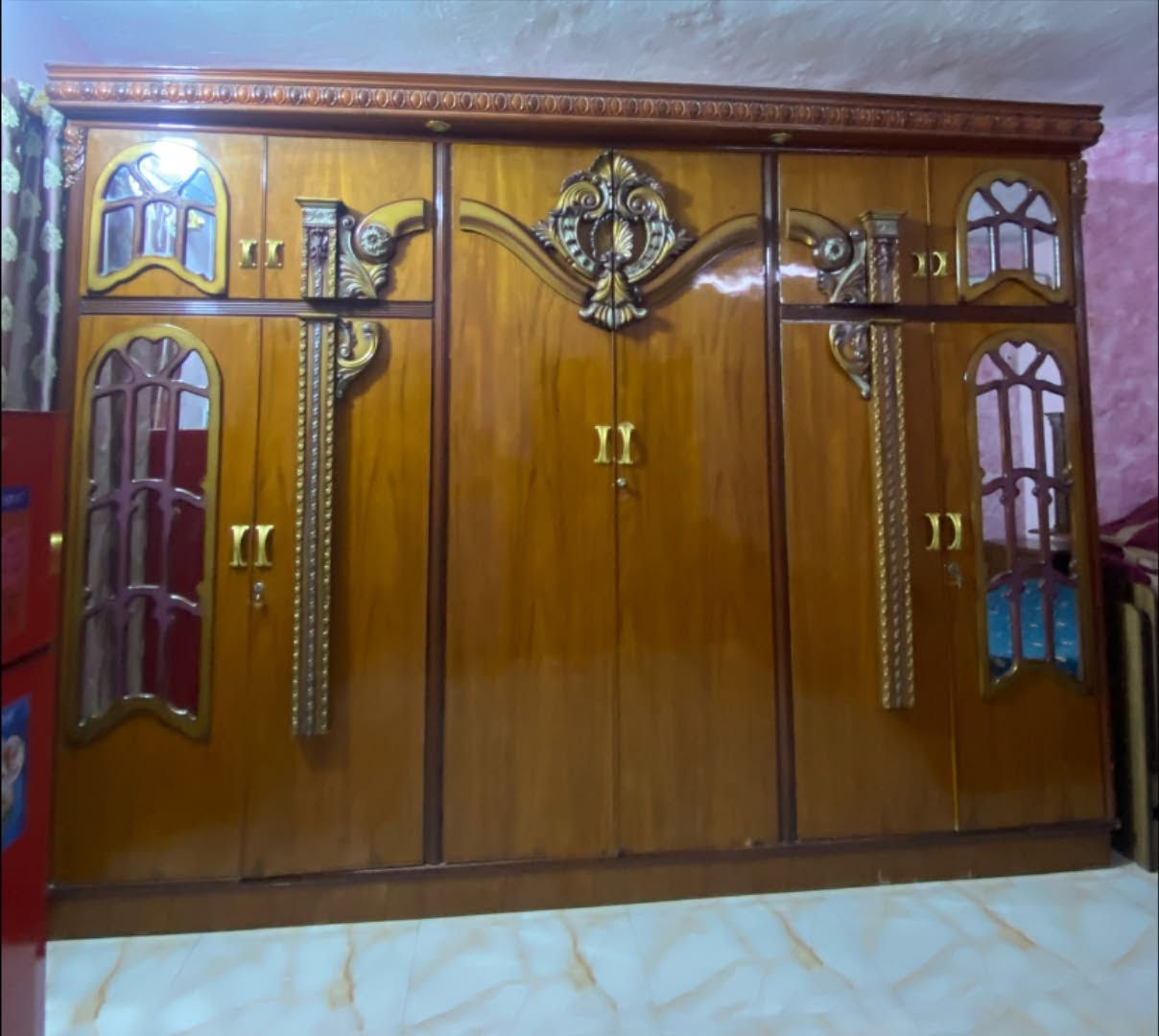 السلام عليكم غرفه نجاره عراقيه الاستفسار الاتصال على الرقم ***********
