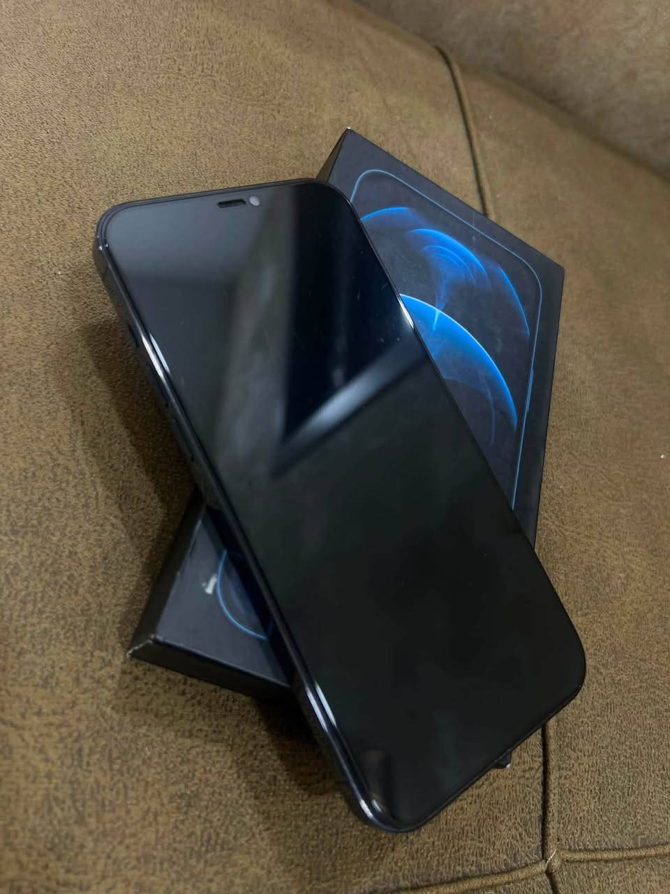 السلام عليكم 

ايفون 12 برو ماكس للبيع

بطارية 🔋 84

256 كيكا

اللون الأزرق 

ما مبدل بي شي بس بي عطل بل اي سي مال شبكة يشتغل وينطفي بس هذا العطل جهاز نضيف شخط ما بي

ويا باكيته
 
السعر << 475 >> وبي مجال

مكاني ( الانبار ) قضاء ( الفلوجة ) شارع 40

للاستفسار *********** بي واتساب و اتصال
