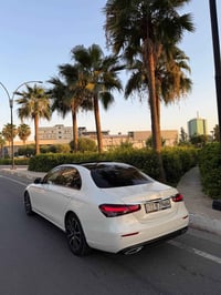 مرسيدس E200 • ٢٠٢١ • بي بويا