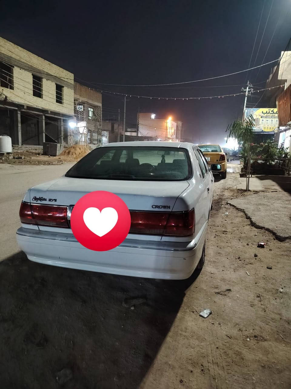 ملكه • ٢٠٠٠ • رقم واسط