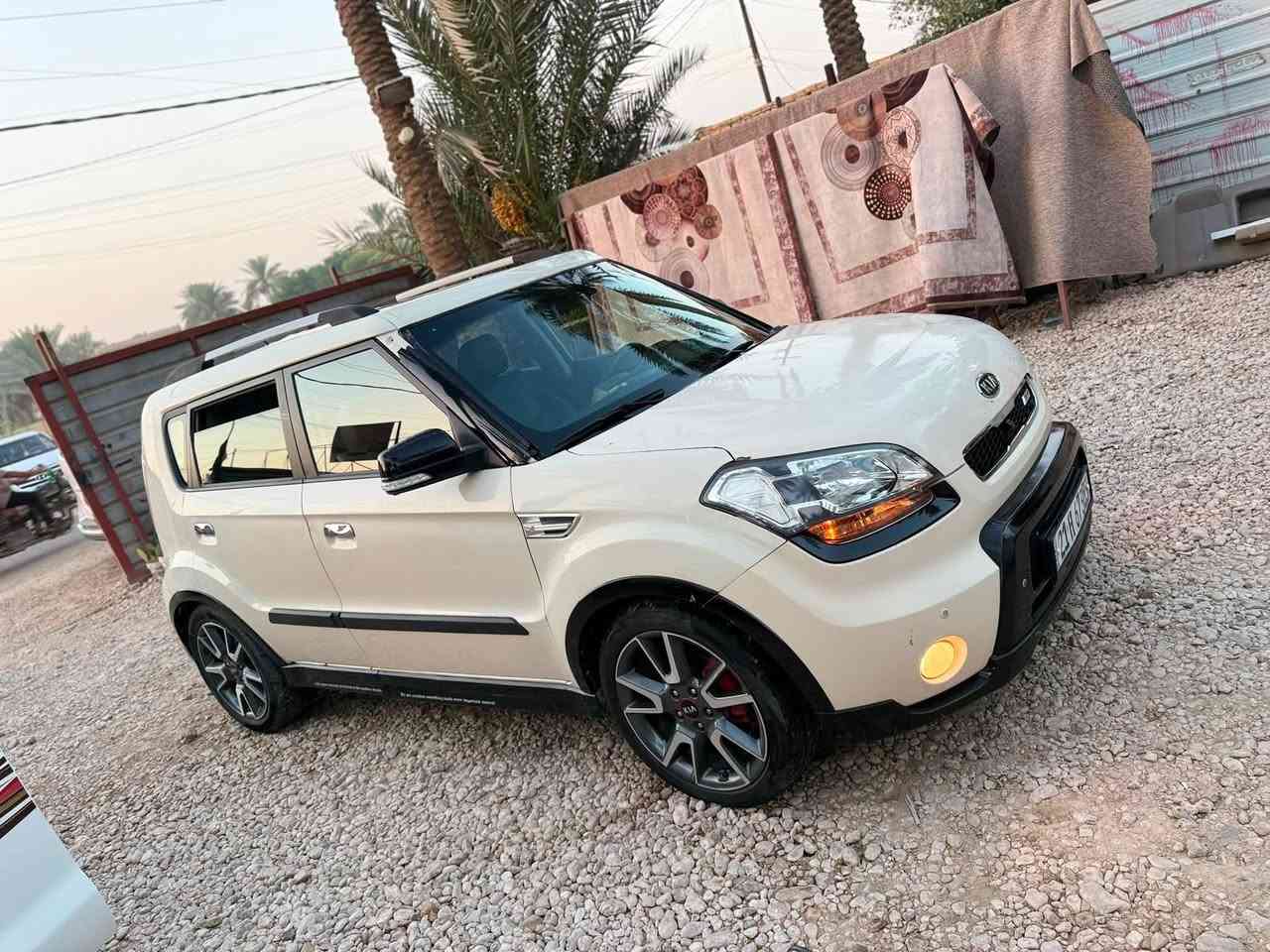 سلام عليكم ورحمه الله 
صول ادوات كص جنطه متومه سليمانيه انكليزي فول مواصفات عدى البصمه 
فتحت سقف 
شاشه بتاب كبيره 
اناره داخليه 
كشنات جلد 
تدفئه تبريد بلكشنات 
اشاير مري 
ويل كب رياضي سعره 400$

كارتون السياره نضافه 100/100 كير مكينه حداديه تبريد كامله ع اخر حبايه سياره مال جناي مجمبزه ومرتبه  وكيوت وبلعافيه ع الياخذها متخسر عليها ولاربع وكاله ومكاتبه  للمشتري 

المكان بابل 
السعر 42 وبيها مجال حك الجيه فقط 
الاتصال ***********
