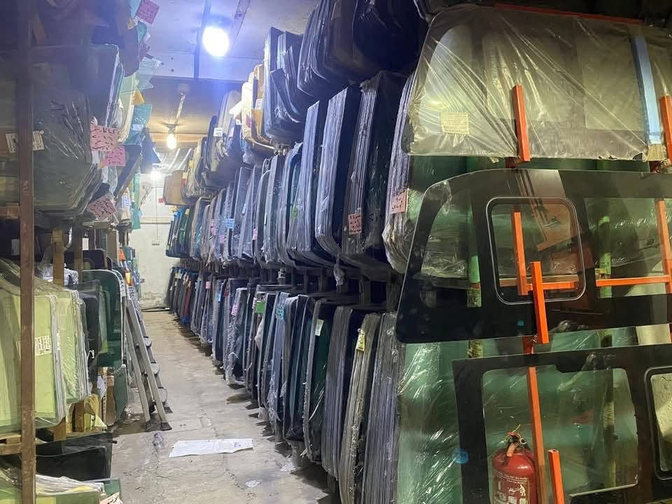 تركيب زجاج • توصيل محافظات • البركة شيخ عمر