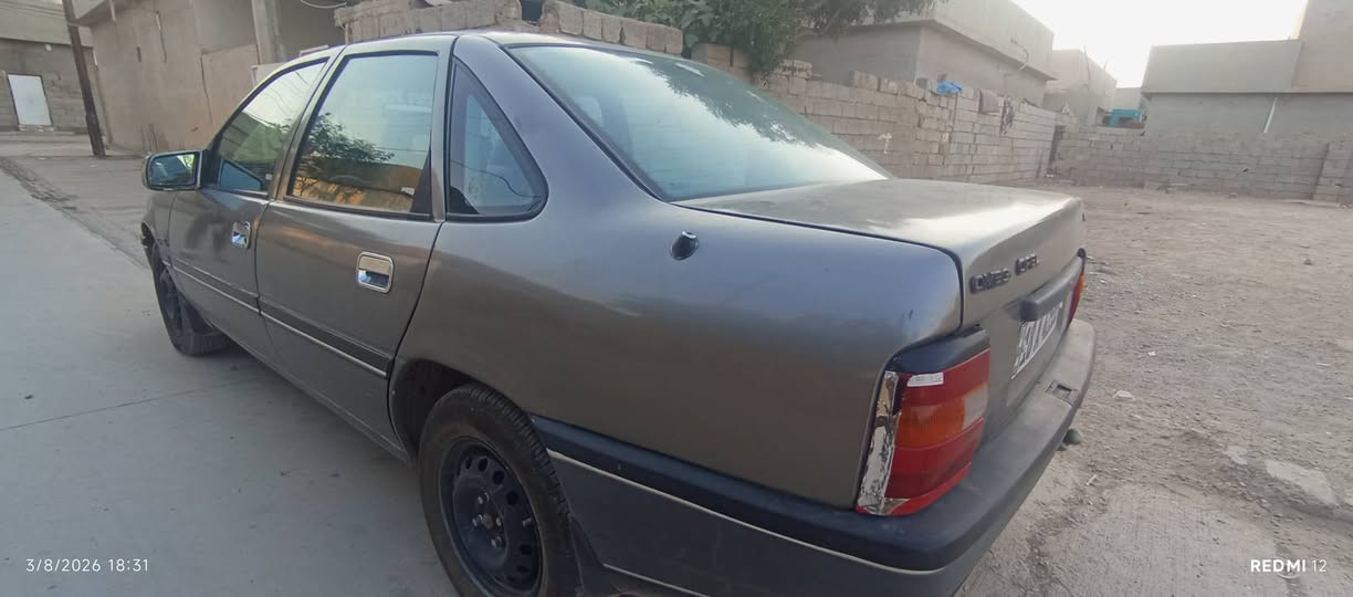 اوبل فكترا موديل1992 السعر 37 و بيها مجال
رقم بابل دولي بسمي
محرك وكير بالشرط
صدر امامي وخلفي جديد
باتري جديد جاهزه
 محرك 20 السياره جاهزه
 مابيها  نقص مصبوغه عام 
مكان السياره كركوك 
الشراي يخابر ويدلل
رقم موبايلي ***********
