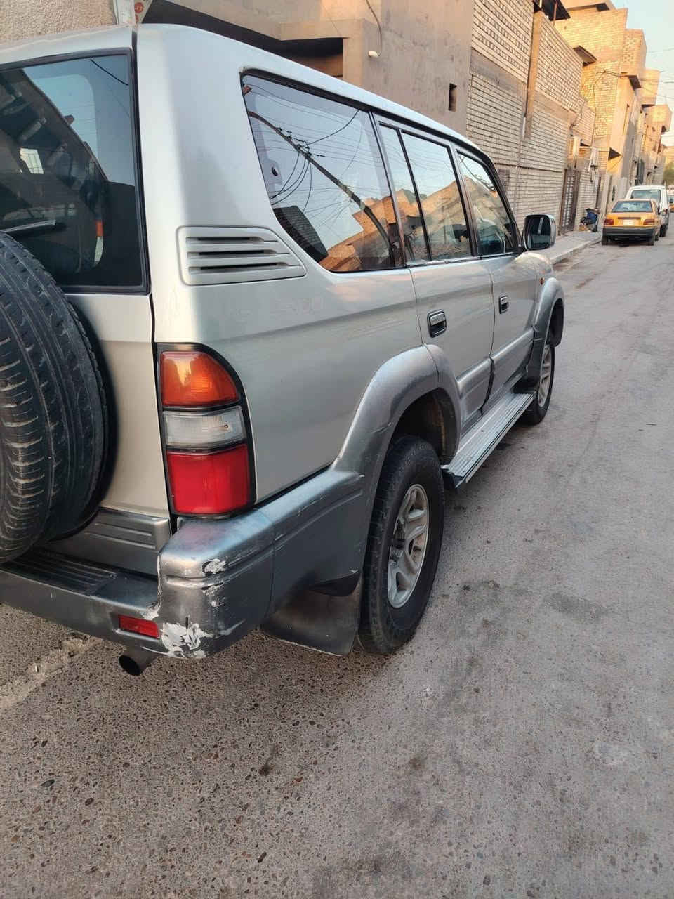 السلام عليكم
برادو للبيع موديل 98  مكينه 3000  

7راكب   مكان بغداد  الاستفسار ***********
