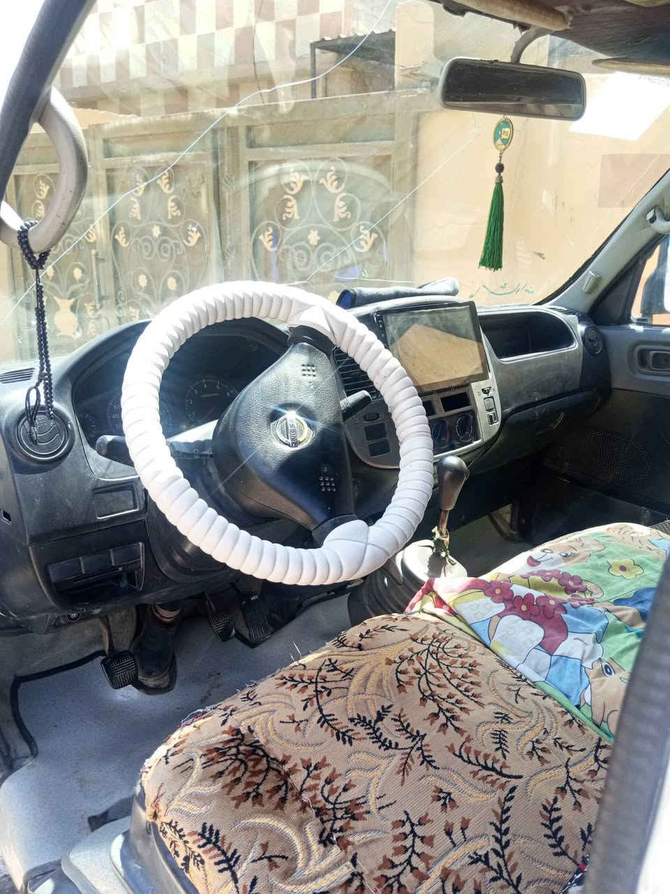 نيسان اورفان • مكينه شرط • كاطون الرازي