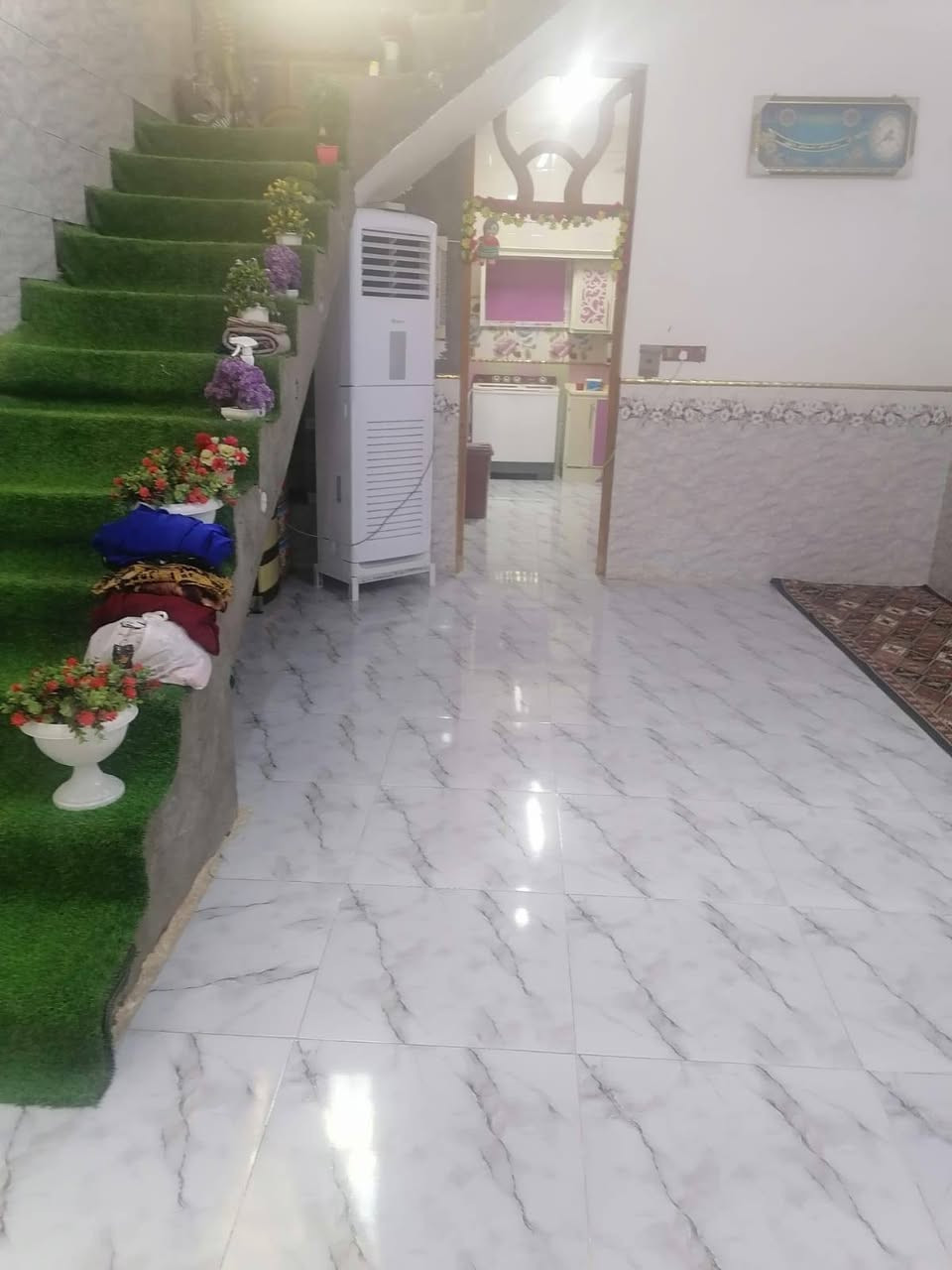 السلام عليكم بيت 100 البيع فلاحيه يم المستوصف***********

