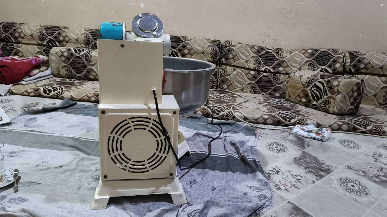 عجانه 8كيلو شغاله ونضيفه وعالفحص السعر 175معقل الوايلس *********** البصرة, العراق
