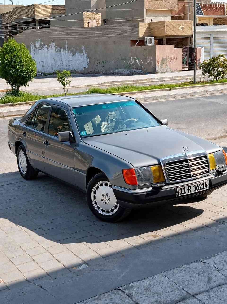 ب 42 ورقة تبريد ويه سويج
مارسدس دب 1986 
كير ومكينه مال بطه
كير ومكينه مكفولات
ترايك للبصرة 
سيارة مال جناي 
صدر امامي خلفي جديد 
تخم تاير جديد 
تبريد ويه السويج ثلج 
غرفة جديدة 
شواصي مكفولات 
كهربائيات كلها شغالة 
لايت بك لايت اشاير جام 
ماسحات 
رقم بغداد انكليزي دولي 
هزة جديدة 
سنويه جديدة لل 31
اخوان السيارة مو بأسمي تاخد مني يمي تحويل راعيها 
موازيني عل تحويل 
يعني تجي كبل عقد مروري
وخادم ألكم 
السعر : 42 ورقة 
العنوان: بغداد 
الرقم : ***********
