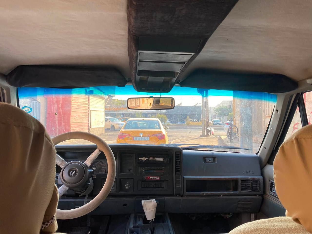 سلامو عليكوم jeep1991سنويه رقم كولجديد بسمى تحويل موباشر بيه بطاق بنزين سياره جاهز سعر٤٨بيه مجال قليل ***********. ***********
