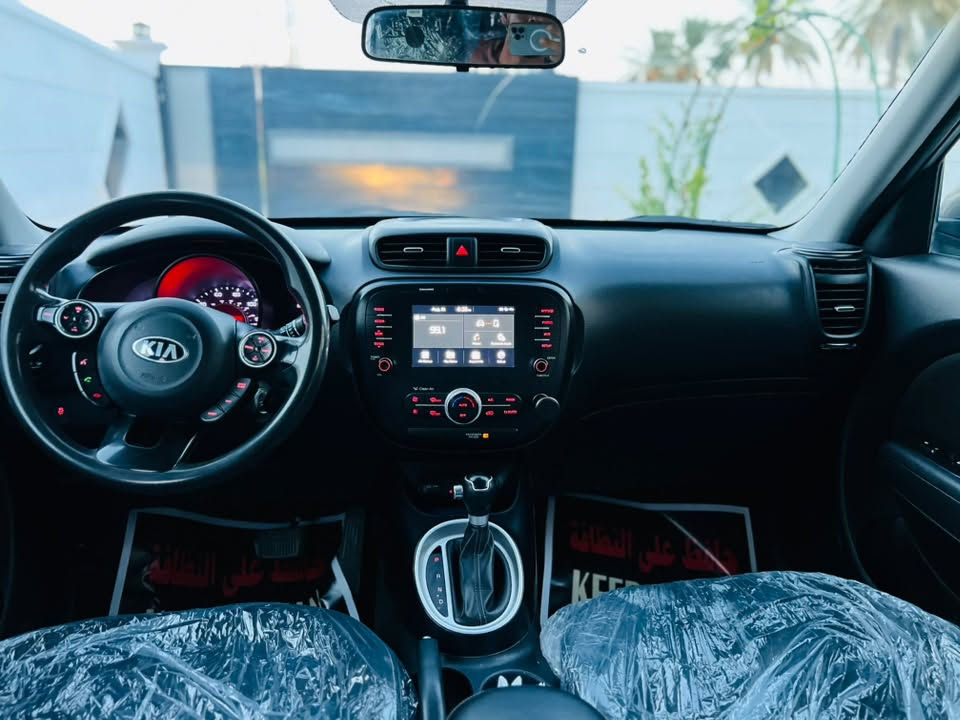 كيا صول امريكي موديل 18 مكينه 2000 جي دي مكفول مكينه كير حداديه تبريد ثلج
مواصفات السيارة 
فول تحكم ستيرن كامل 
نظام سبورت قياده ذاتيه 
نظام تقليل صرف الوقود 
شاشه كبيره مثبت سرعة 
كاميرا خلفيه 
رقم سليمانيه بأسمي شخصيا سنويه لل 31 
السياره جاهزة من جميع النواحي تجي تكلب وتقتنع 
تخم تاير جديد وتبريد ثلج 
داخل شركه السياره الف متخلي عليها 
ادامه كامله من بلكات وفيت بم ونوزلات 
وحمام داخلي وخارجي 
ماشيه 100 💯 الف كم 
مكان السياره بابل مشروع المسيب 
السعر 98 وبيها شويه مجال 
 ***********
