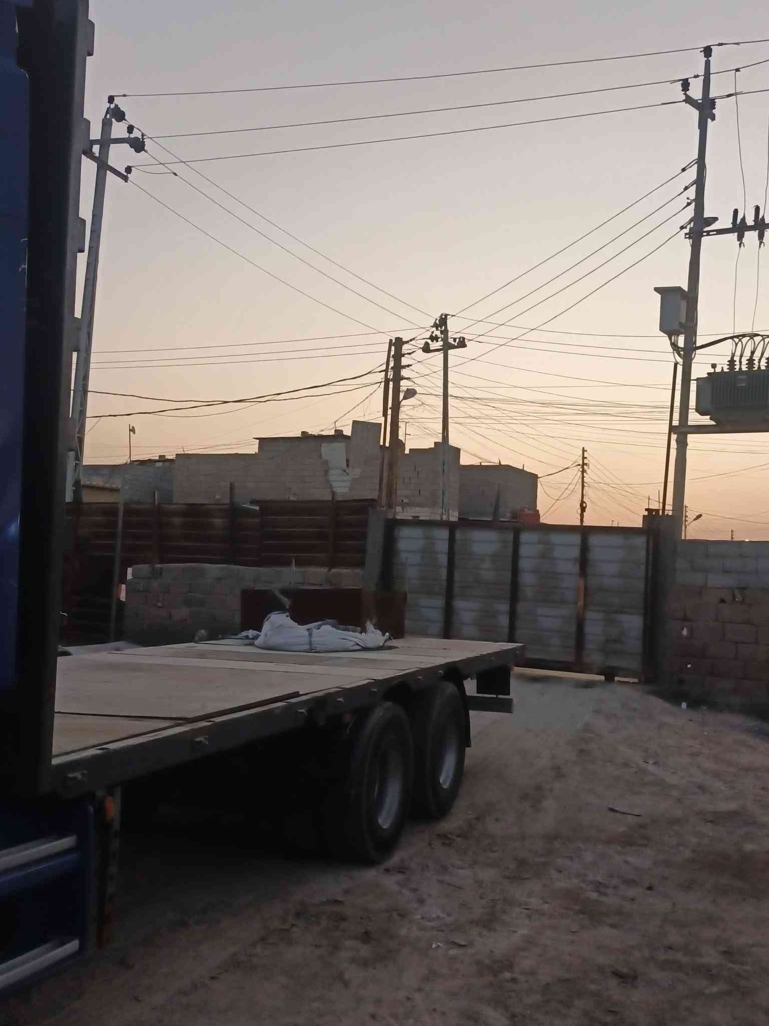 سلام عليكم صطحه جادر كامله طول 7 مترات و75 سانتيم للستفسار اتصل وتدلل ***********
