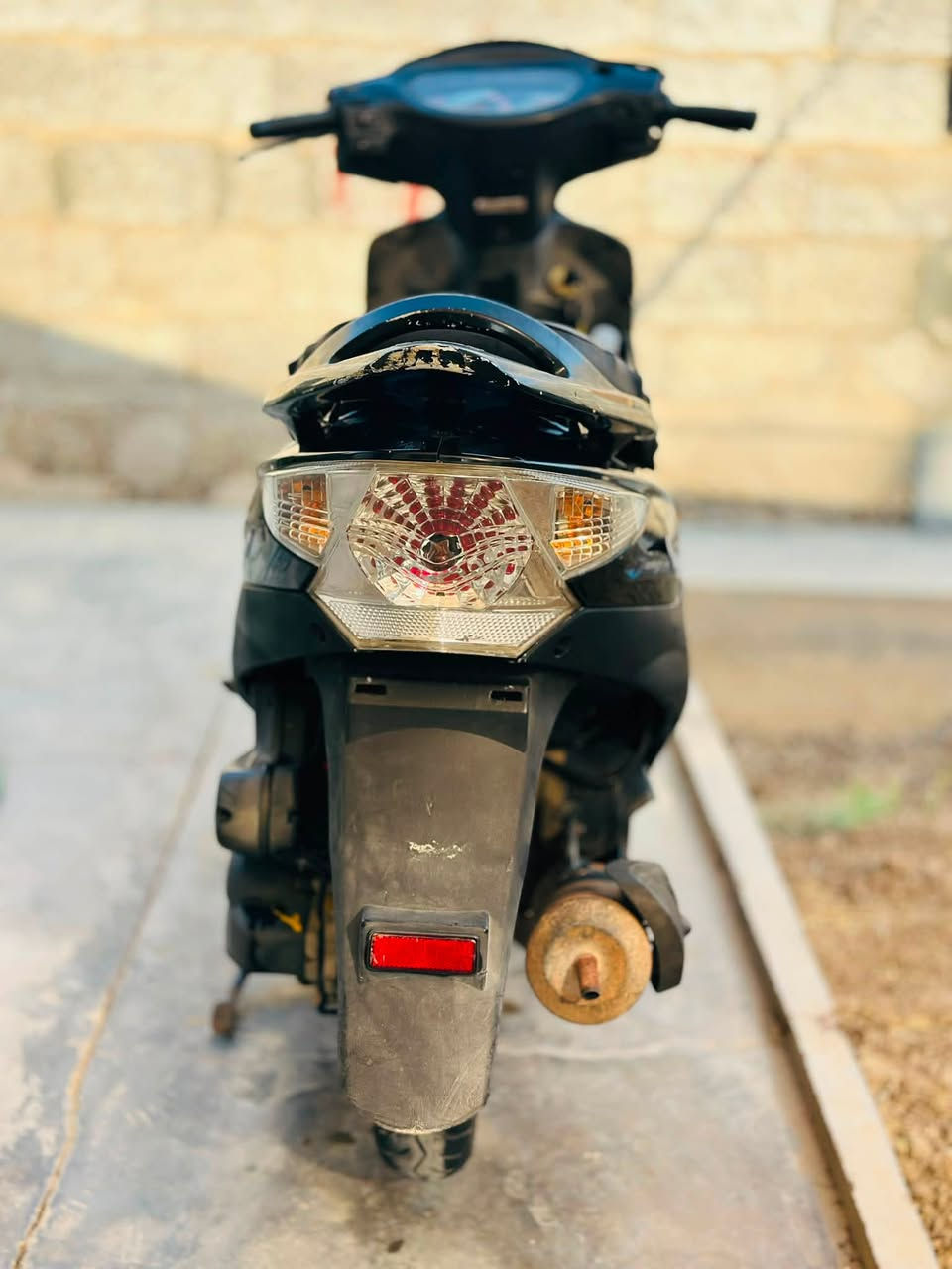 سلام عليكم كامكو ١٦ للبيع كفاله عامه نضافه مثل بصوره تواير جدد كلشي شغال عداد شغال طوافه بانزين كلشي شغال سعر ٧٥٠ مجال قليل مكان رفاعي ***********
