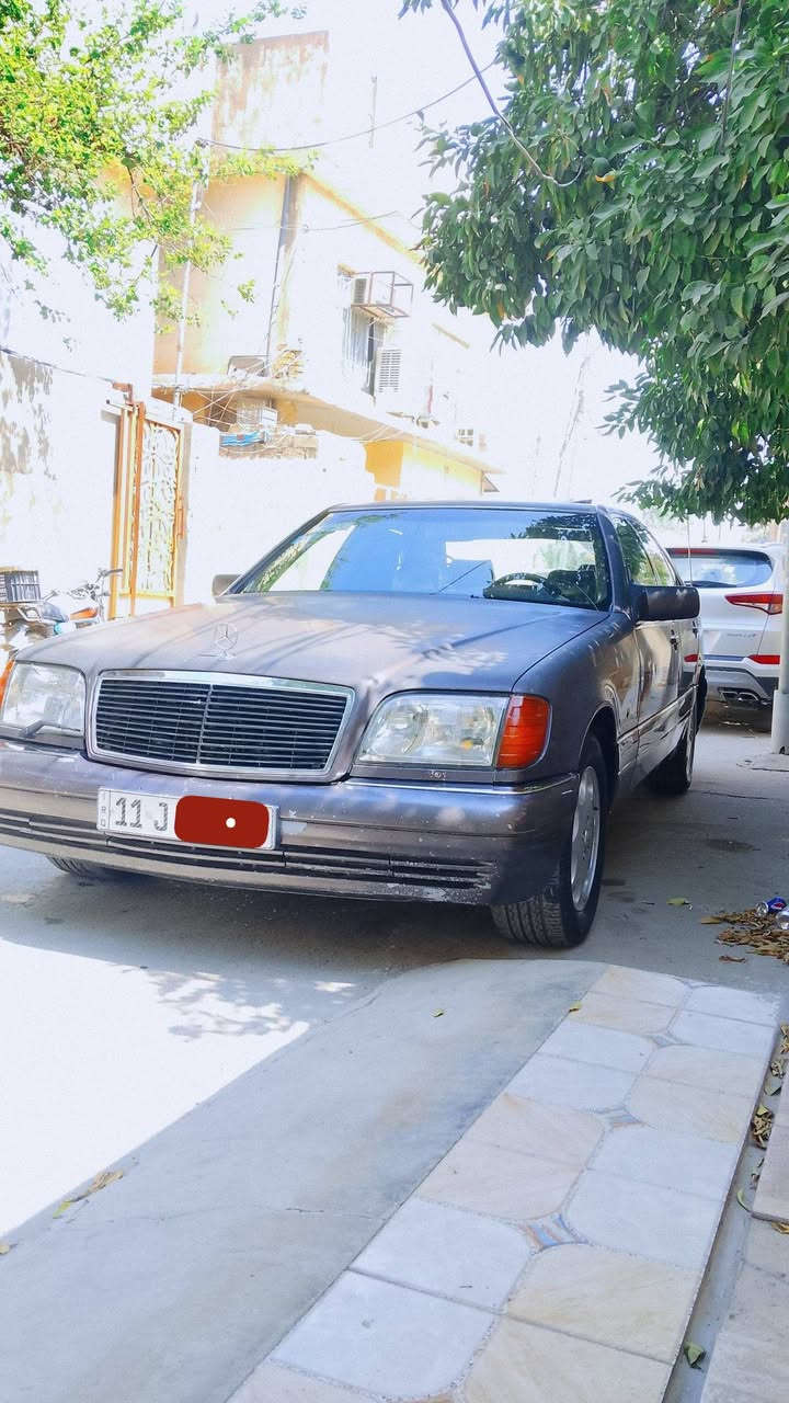 السلام عليكم
مارسدس شبح 500 /8سلندر كير مكينه بشرط كفالة من كلشي السيارة مكفولة من الضربة بدون معجون شرط بيها جراد خفيف بالقمارة سلايد شغال طكتين وداخلها فول كنشات كهرباء وخزن 3 وضعيات 
تدفئة وتبريد وصدر امامي خلفي جديد 
السيارة صافية مكينتها وشرط تشك الكاع
داخلها كلة شغال وجديد ممتعوب 
لايتاتها جدد 4 جام كهرباء ومري تحكم
كيجات كلهن شغالات وكلوبات داخلية وكلوب جكمجة وحتى كلوب جنطة السيارة برغي مابيها نقص
مكانها (ديالى بعقوبة بهرز)
معروضة ب58 قفل شراي اتصل
***********
