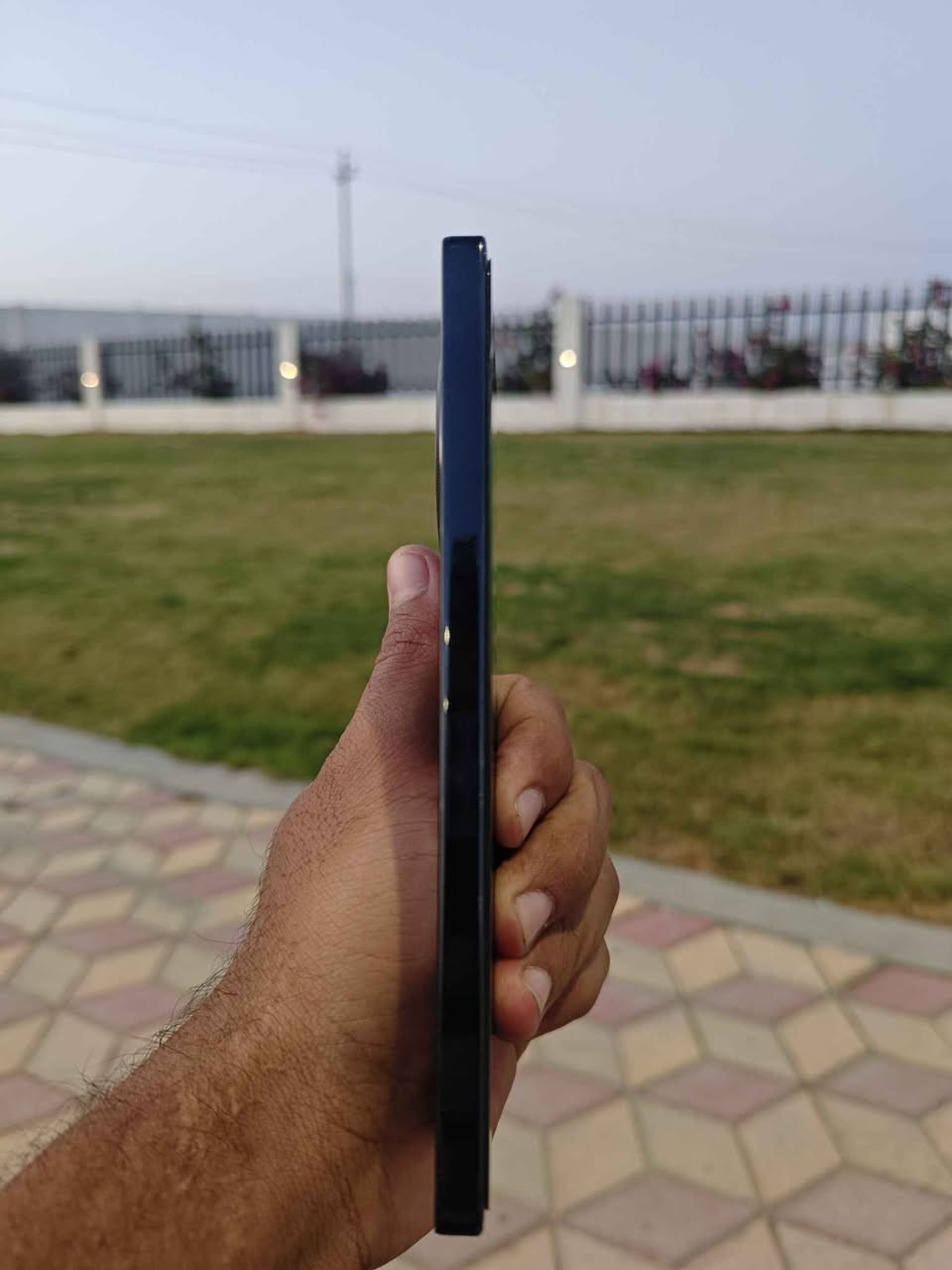 tecno camon 30 pro 5G
نظيف جدا جدا كامل ملحقات 💙💙
جهاز متكامل من جميع النواحي بالتصوير والعاب وغيرها  اقوى حتى من 40 برو 5 جي بالمواصفات افضل اجهزة تكنو 💚
ذاكرة 256 رام 12+12يعني 24
معالج دايمنيستي 8200 التمت ببجي 90 فريم
كامرات احترافية من سوني عدسة واسعة 50 ميكا تصوير فيديو 4k
بطارية 5000 شحن سريع 70 واط 
شاشة اموليد تردد 144 هرتز فائفة السلاسة والوضوح 
مكاني فلوجة او صقلاوية 
سعره 310 الف متوفر توصيل لجميع المحافظات باعتماد 5 الاف
*********** واتساب الفلوجة, الأنبار
