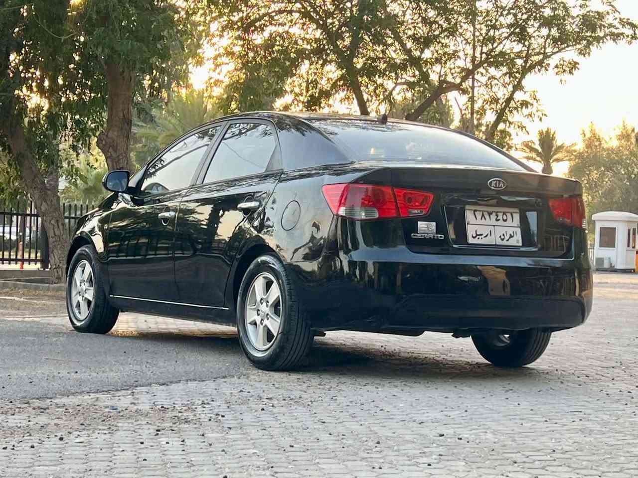 عندي كيا سيراتو موديل 2012 خليجي   رقم  اربيل  وكاله  تحويل  حاضر  محرك 1600   دوش  المرغوب  السياره  بدون  قطره صبغ مكفوله  بيه  مكانات  بارد بسيطه   كير ومحرك وتبريد كله بلادي  صدر  امامي خلفي  جديد تخم  تاير جديد  السياره  مكانه بغداد  بالدولعي  الي  يحب يتصل  ***********
