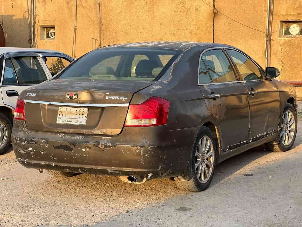 امكراند. 13الحجم الكبير جاهزه محرك مستوبيشي تبريد باسمي
مواصفات كامله  بيها خياسات بسيطه جدا مع تبديل جاملغ اثر خياس 
50ورقه قابله للتفاوض
***********
بغداد
