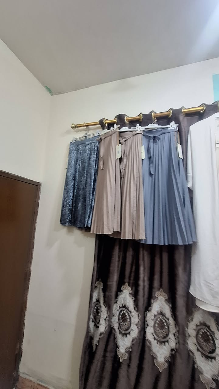 ملابس نسائيه ماركه  مال مول ولد يريد يعزل قمصان مال مدراس  وقمصان سود  مكاني بصره شراي يراسلني واتساب ***********
