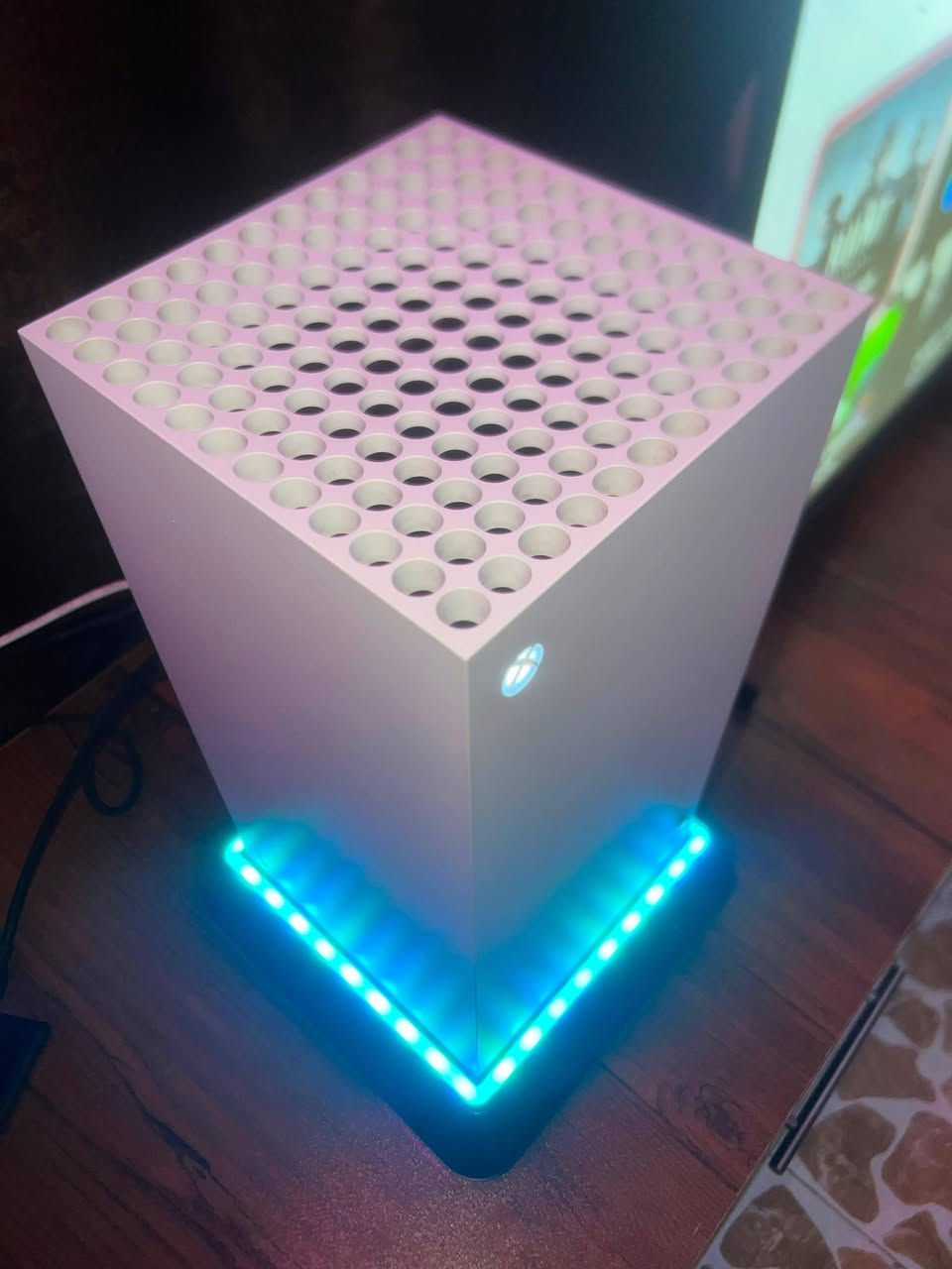 سلام عليكم 
اكس بوكس استعمال قليل 
انتاج 2025 نضيف مثل ما واضح بالصورة 
سبب البيع اخذت pc 
السعر 800 قفل 🔒🔒
مكاني بغداد الحسينية 
***********
موجود واتساب
توصيل موجود الكل العراق
