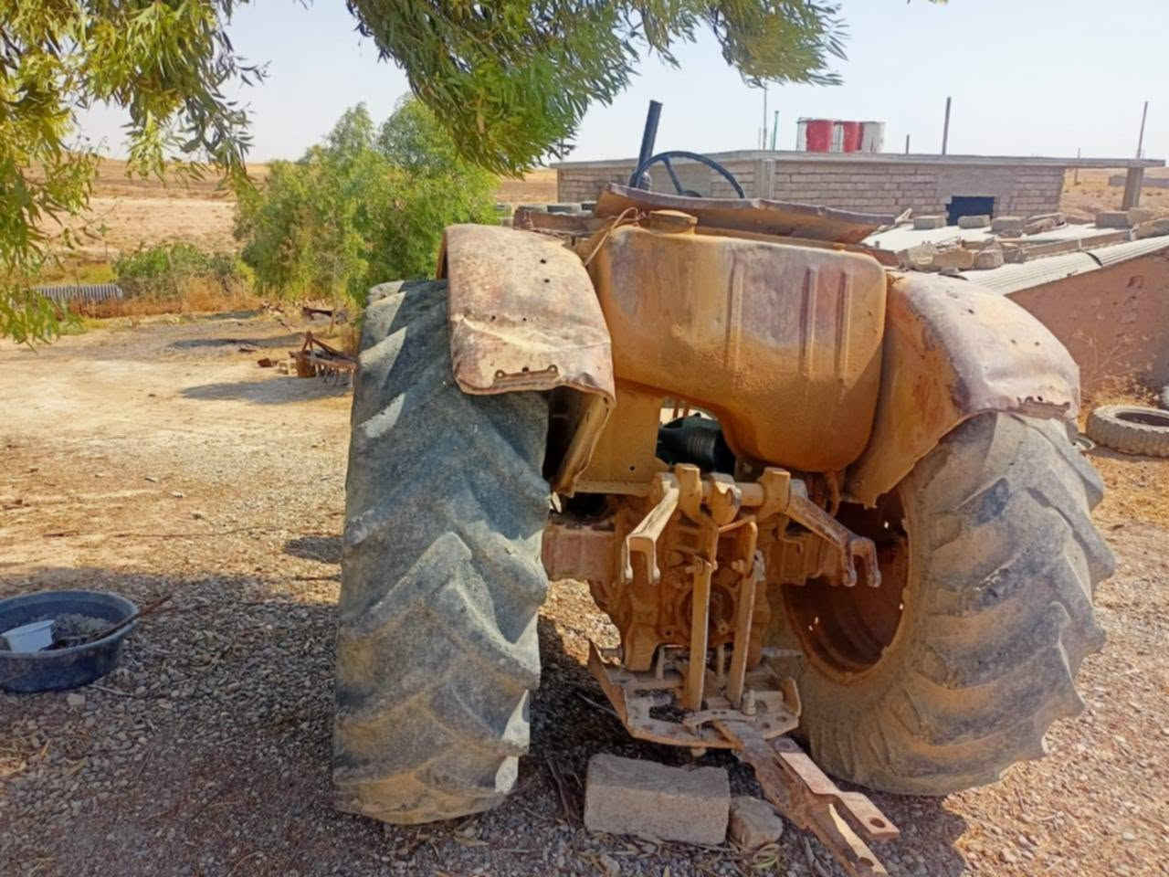 للبيع بيلاروز  شغال محرك 82 مكان ناحية الشوره جنوب الموصل / *********** مكلف بالنشر
