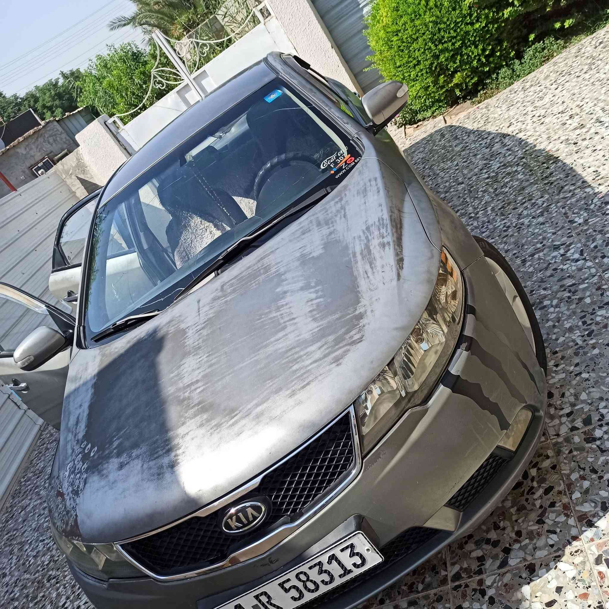 سلام عليكم 
للبيع 
كيا فورتي ٢٠٠٩ 
بغداد بأسمي 
سعر ٨٣ 
رقمي ***********
