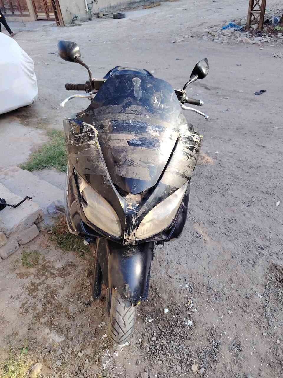 السلام عليكم دراجه فورزه08 للبيع كوم حديد
دراجه جانت تشتغل وعطل بيها الجويتر وعفتها
الدراجه نقصها كفرات وجويتر السعر325وبيها مجال حك الجيه *********** رقمي واتساب مكاني بغداد التاجي
