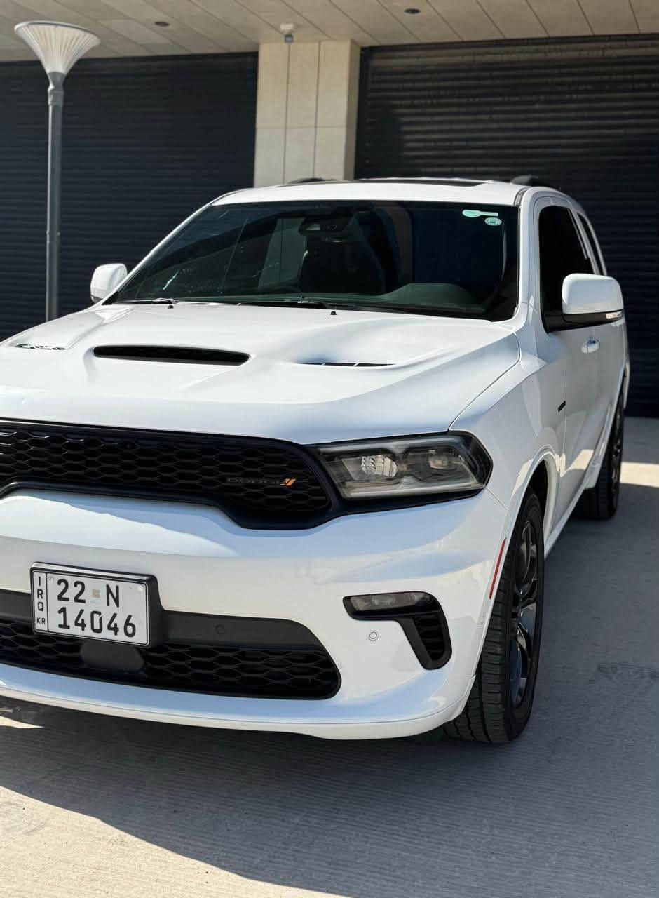للبيع: دودج دورانكو RT 2022
‏Hemi Orange
النظافة تحجي قبل كل شي 🔥
  
التفاصيل:
 الممشى:  17 الف مايل قابل للزيادة
  ماشية قليل
المحرك:5.7 V8 - عزم وقوة
الدفع: تو وي 2WD مو فور ويل
اللون: ابيض
الداخل: جلد اسود فخم + سقف اسود
الصوت: نظام Harman Kardon الاصلي
الحادث:جانب خلفي يسار كما موضح بالصور+ الشاصي مكفول 100% - بدون دواخل - بدون ايرباك 
گير + محرك وضع شركة 
الوارد: كندي 
بصمة تشغيل عدد 2
رقم اربيل بأسمي 
السيارة بحالة ممتازة جدآ 

المواصفات:
شاشة كبيرة تدعم نظام CarPlay
كاميرا خلفية
 حساسات امامي - خلفي
 تشغيل عن بعد
 المقاعد الاماميةتدفئة+ تبريد
المقاعد الخلفية تدفئة فقط
 فتحة سقف
دخول ذكي 
 تبريد مركزي
 ستيرن تدفئة - كهرباء
رادار امامي - تحديد مسار
نظام النقطة العمياء
لد نهاري - امامي
نظام ECO - SPORT
شحن وايرلس
مقاعد الصف الوسط منفصل
السعر:338$ وبيها مجال بسيط
للاستفسار :***********
المكان: بغداد - الدورة
