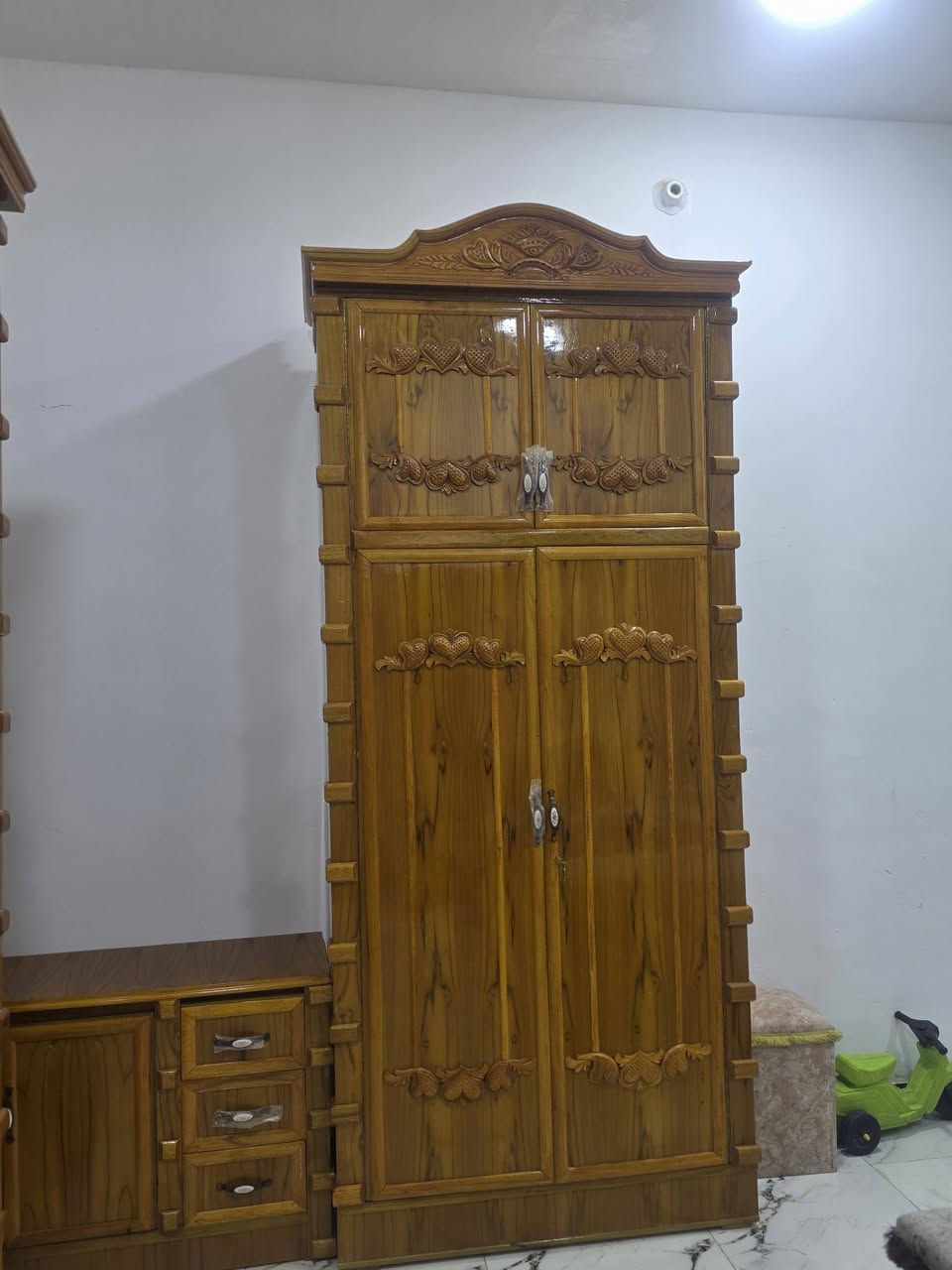 بيع مستعجل 🔥🔥🔥🔥***********

السلام عليكم
 غرفة عراقية صاج ونجارة عراقي  صار شهر 
اشتريتها ٢مليون  بعدها بجيسها جديدة وحاليا احتاجينا فلوس رايدتها مليون ونص *********** 🌸   مكانها كوت الجديدة
