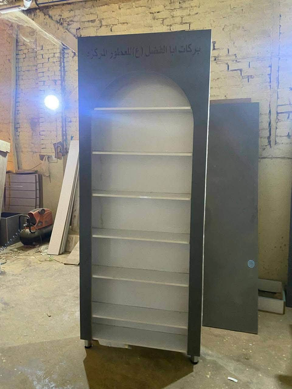 انسب الاسعار للديكورات 
فاترينه عدله: 80ألف 
فاترينه +ابواب: 110ألف
فاترينه +ابواب +اعلان 120ألف
(قياسات) ارتفاع240عرض 80عمق20
يوجد توصيل جميع المحافظات 
تواصل واتساب  (***********)
ويوجود لدينا كادر عمل خارجي ☝🏻
